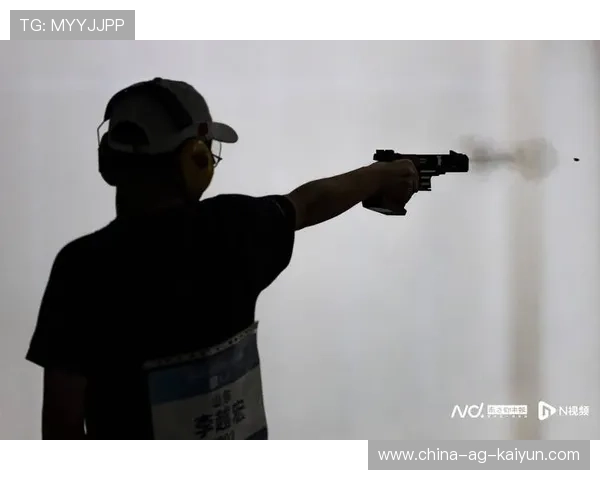 射击选手被蜜蜂干扰仍一枪命中,引热议 射击选手被蜜蜂干扰仍一枪命中,引热议