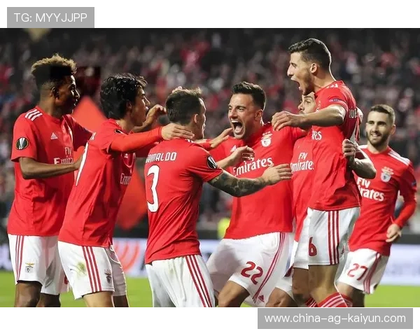 本菲卡在主场持球渗透逐渐瓦解对手，展现强大攻防实力